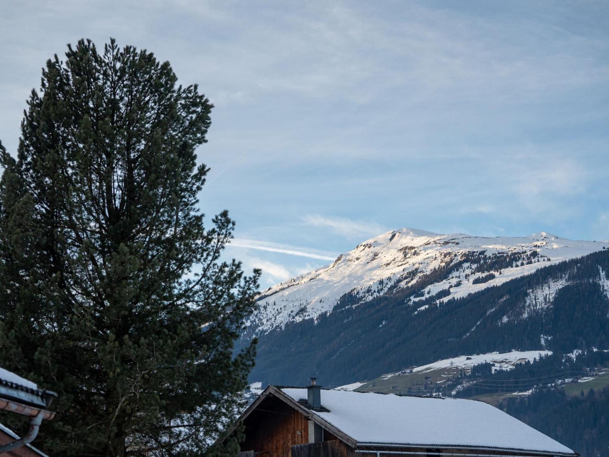 Comfortable Apartment In Salzburger Land นอยเคียร์เชน อัม โกรสเวเนดิเกอร์ ภายนอก รูปภาพ